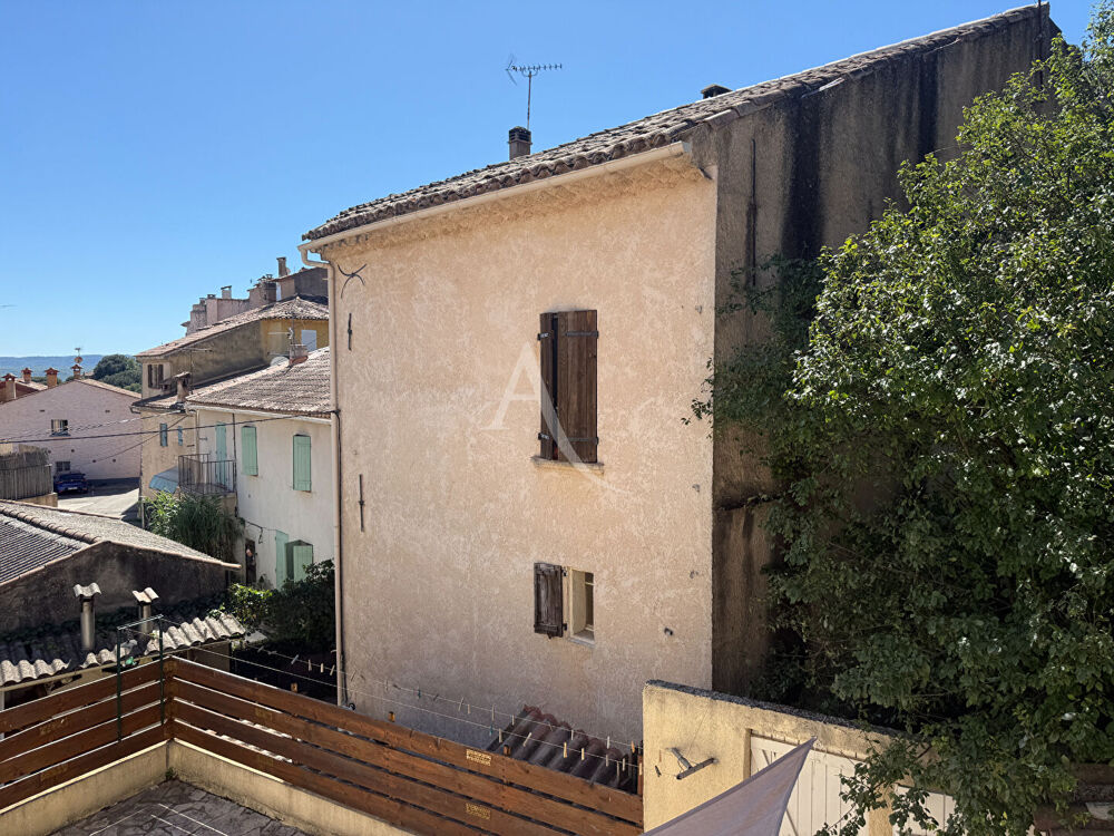 MAISON DE VILLAGE TYPE 4 AU CALME PROCHE COMMODITÉS AVEC TERRASSE CAVE ET ATELIER
