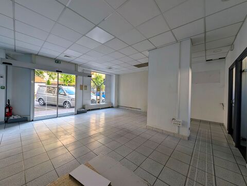 &Agrave; vendre - Murs commerciaux libres - Hyper centre d'Aix-les-Bains 390000 73100 Aix les bains
