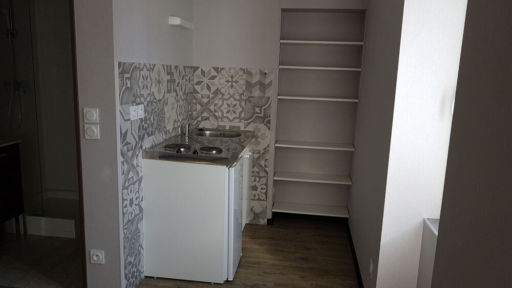Location Appartement STUDIO DE 18.43m2 PLACE DE LA REPUBLIQUE Dijon