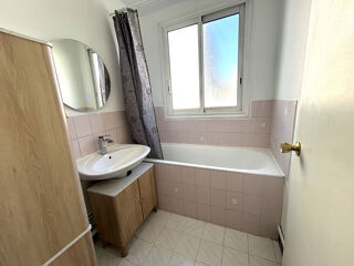  Appartement à louer 3 pièces 63 m²
