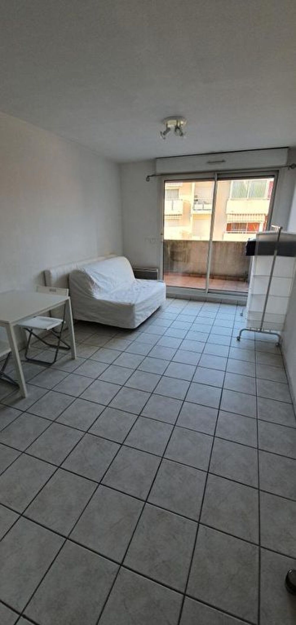 Location Appartement Appartement - 1 pièce(s) - 22m² Salon de provence
