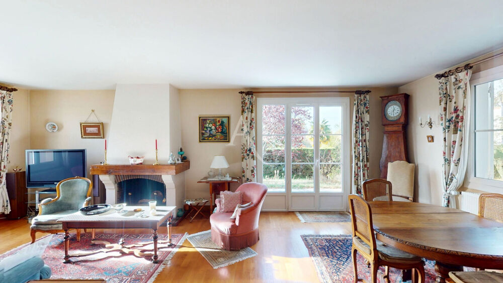 Vente Maison Combleux  grande maison 5 chambres, garage, jardin. Combleux