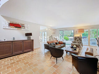  Maison à vendre 7 pièces 195 m²
