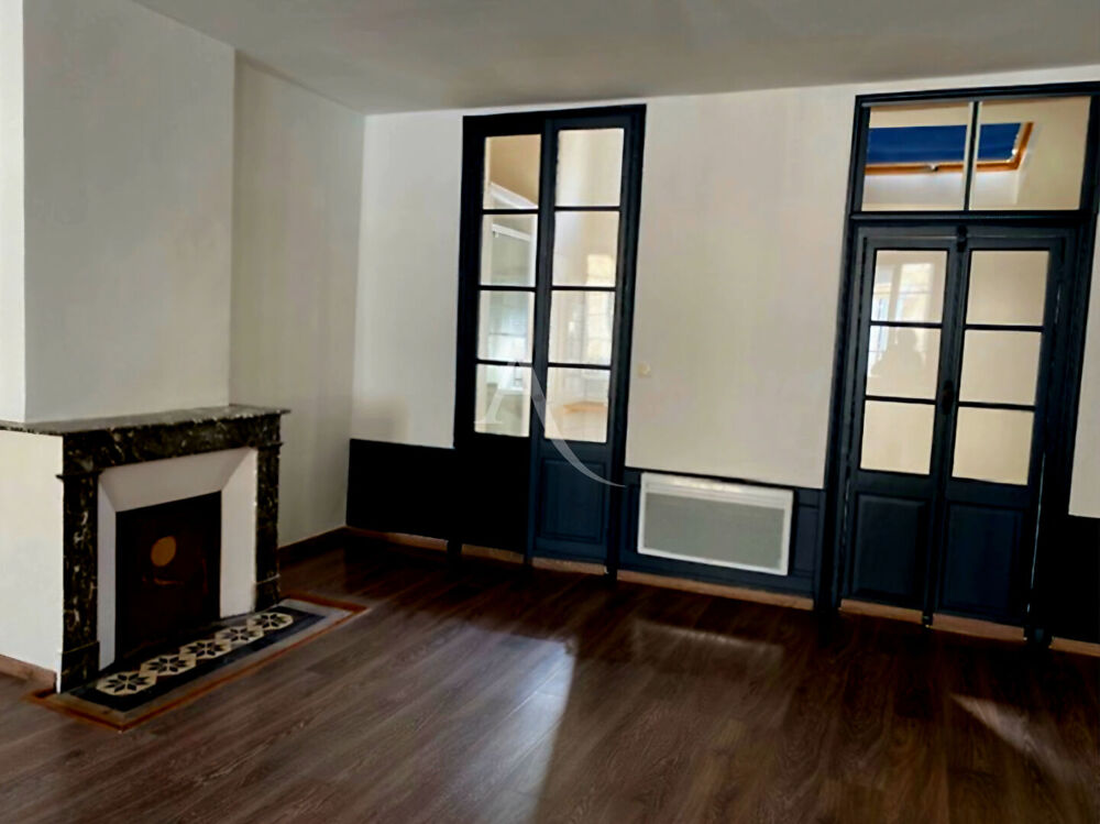 Vente Appartement Appartement  2 pièce(s) 66.18 m2 Pons