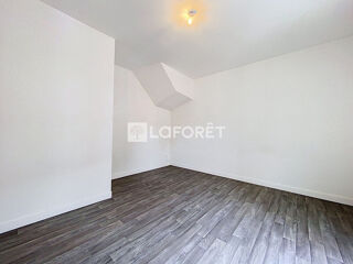  Appartement à louer 3 pièces 45 m²