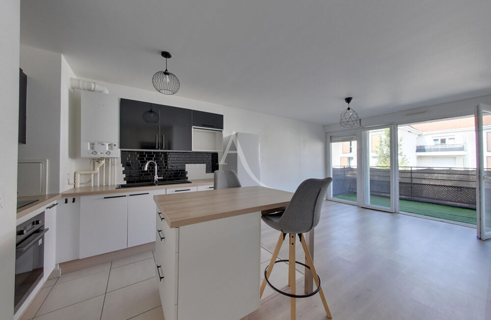 Appartement Villeneuve Saint Denis 3 pièces 56.6 m²