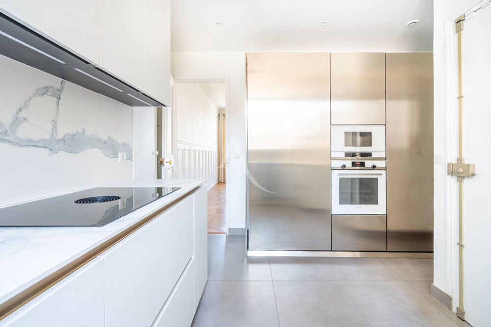 � vendre  Appartement Paris 8