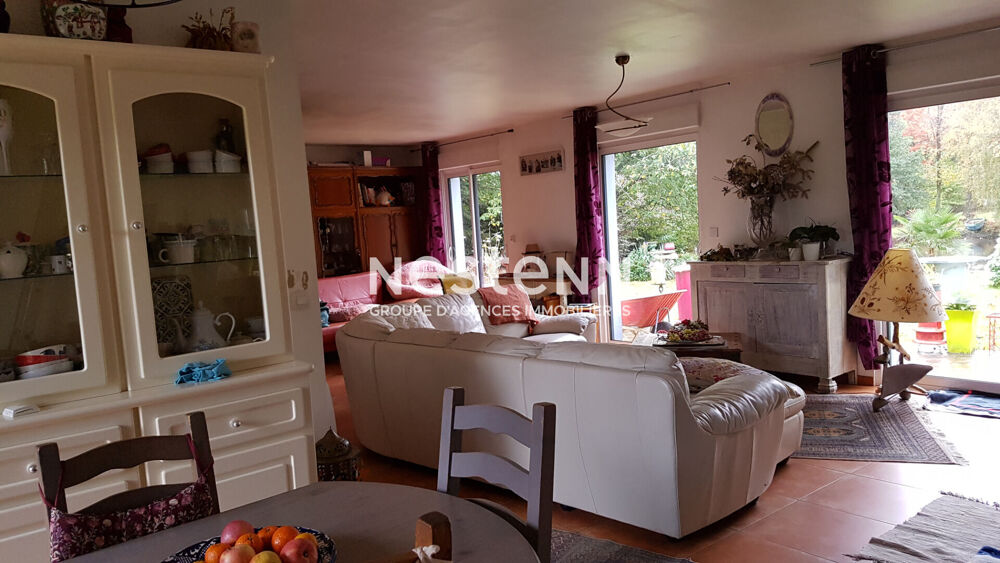 Maison de plain-pied avec étang à Molac 142m²