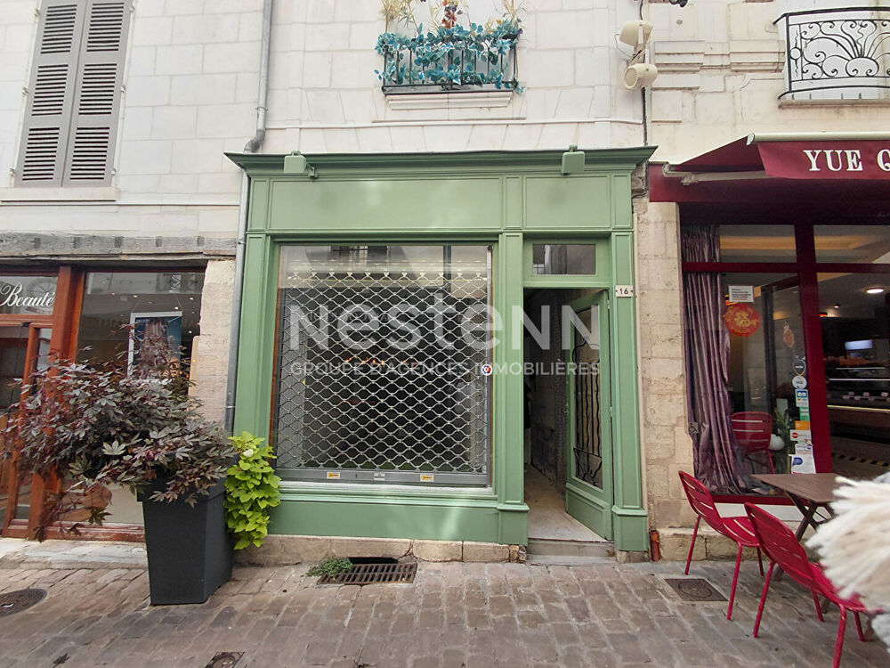   A VENDRE LOCAL CENTRE VILLE DE LOCHES 