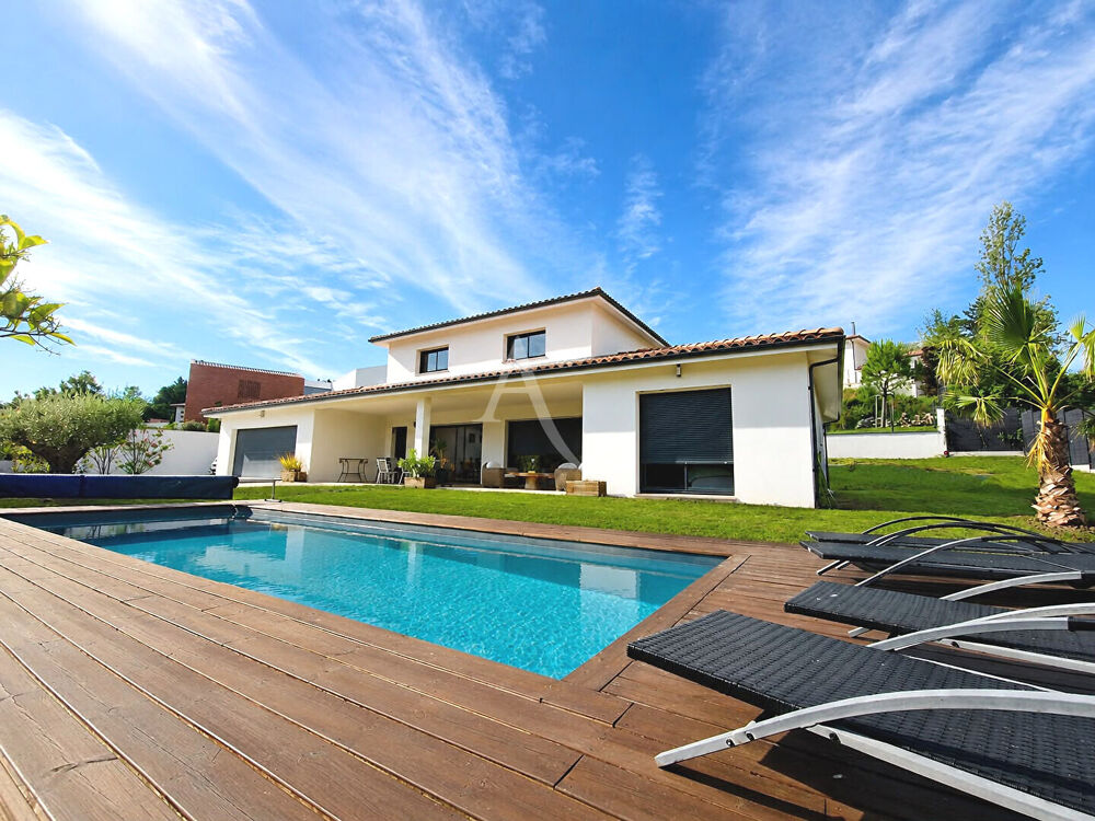 Vente Maison Maison très recente 5 pièce(s) 167 m2 Saint jean