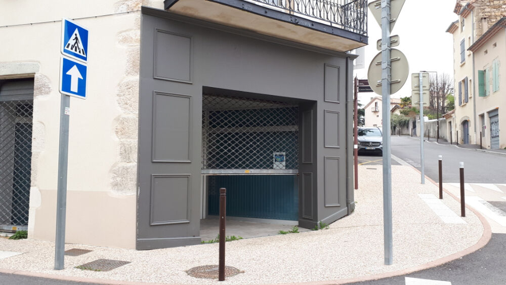   Local commercial de 125.56 m² 