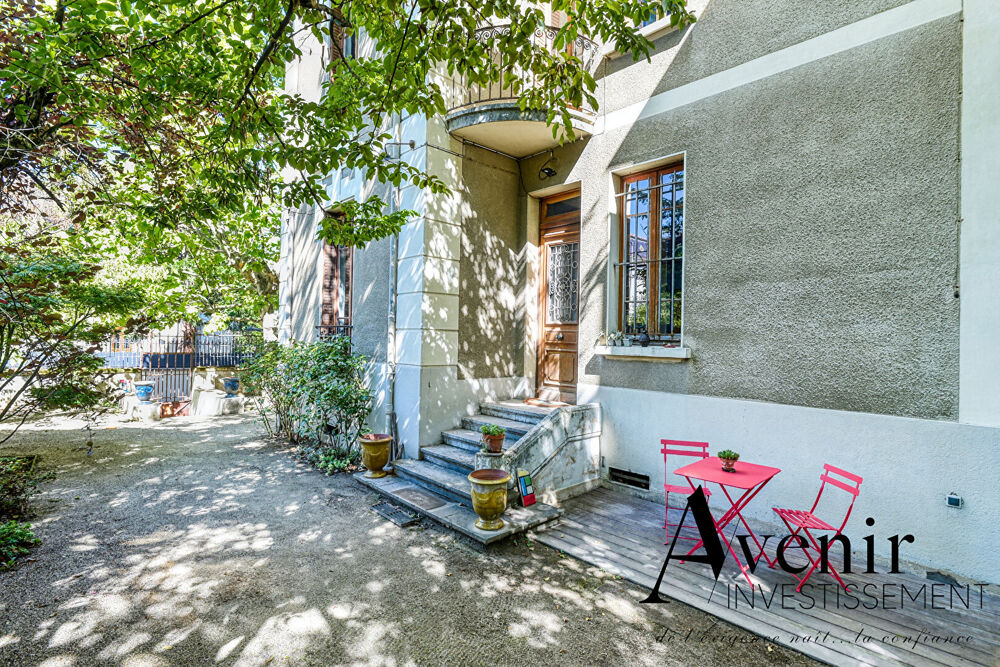 à vendre  Maison Tassin-la-Demi-Lune (69160)