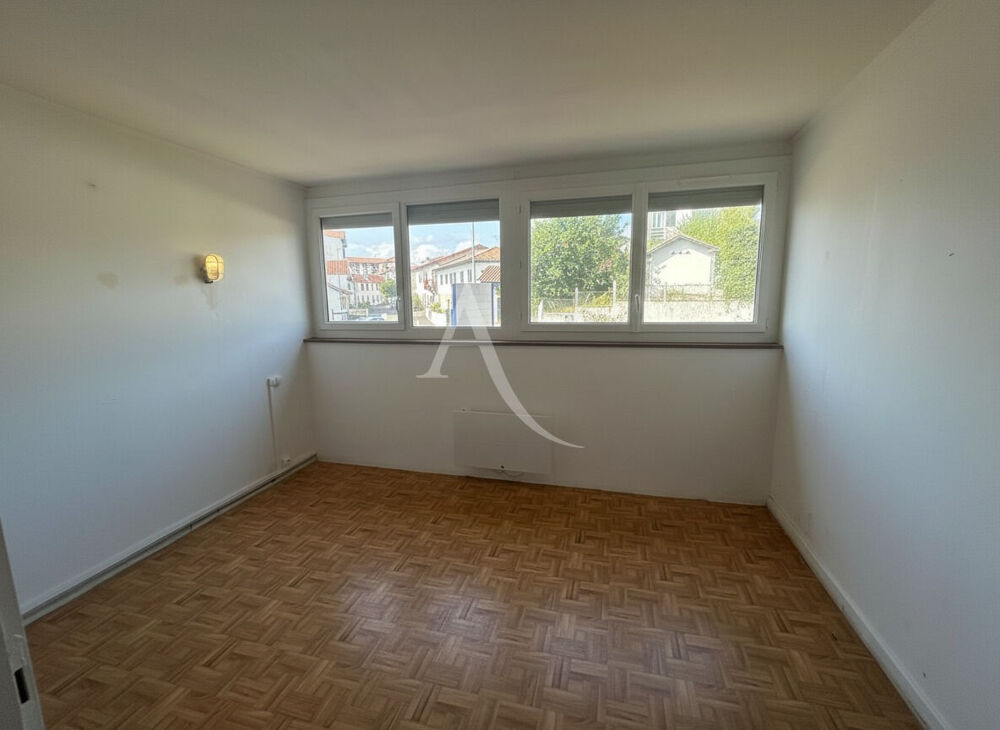 Vente Appartement Ciboure - Quartier Marinela - T4 à rénover, bordure de parc Ciboure