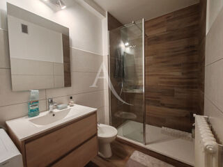  Appartement  vendre 4 pices 84 m