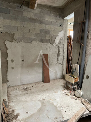  Immeuble à vendre 11 pièces 380 m²
