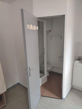  Appartement à louer 1 pièce 19 m²