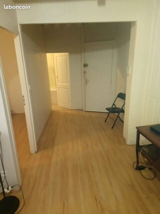  Appartement à louer 2 pièces 46 m²