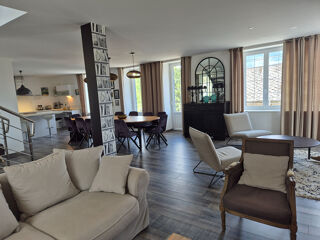  Maison à vendre 9 pièces 227 m²