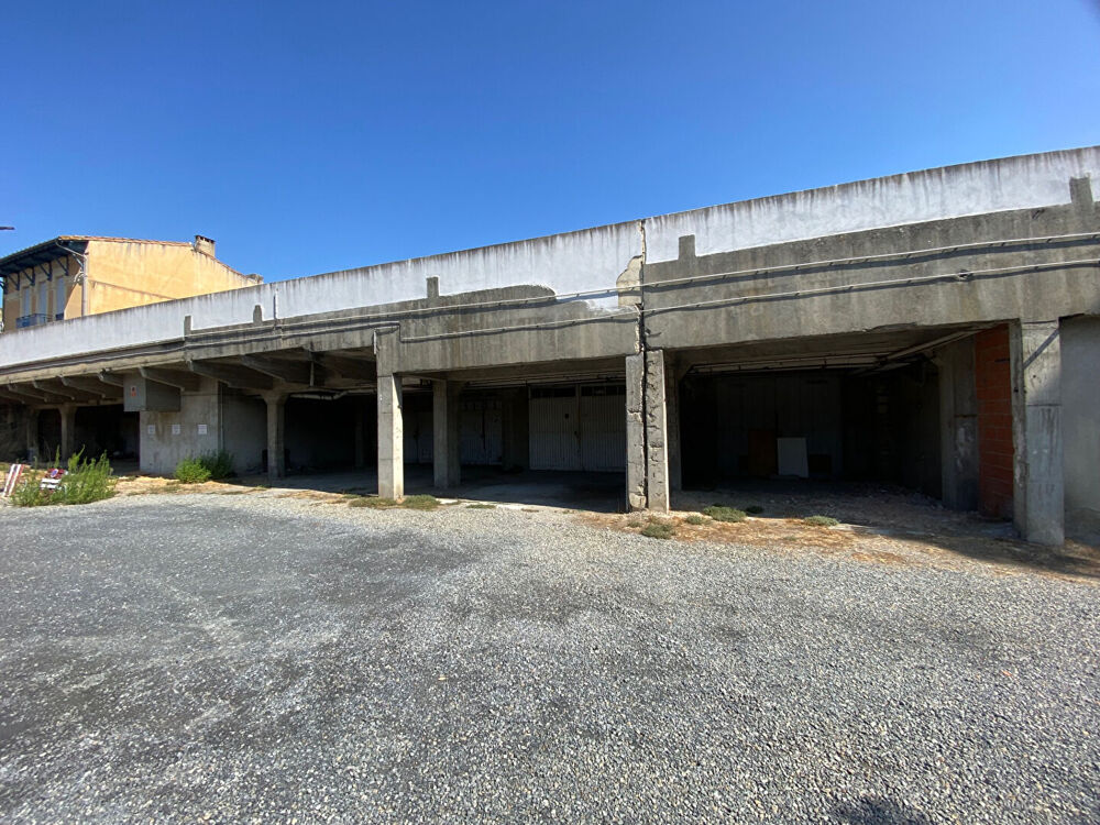 Vente Parking/Garage Garage d'environ 120 m2 a 2 minutes du Centre-Ville Carcassonne