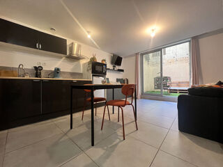 Vente Appartement Appartement Avignon 1 pièce(s) 22.72 m2 - COUR 10M² Avignon