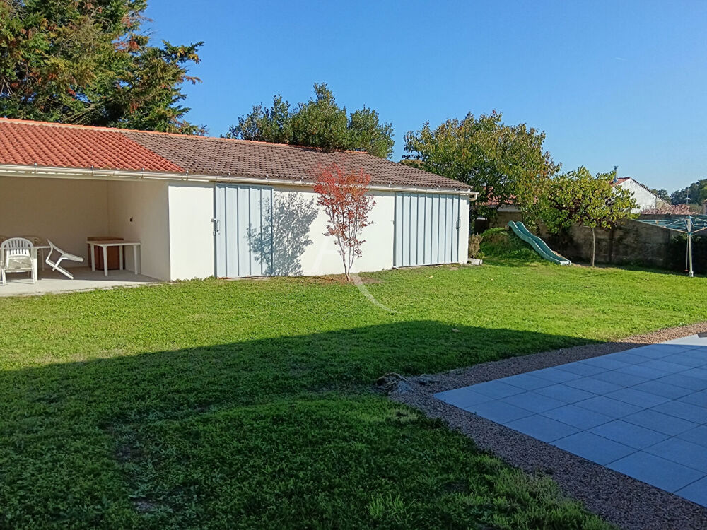 Vente Maison Maison Avrillé 5 pièce(s) - Centre Bourg Avrille