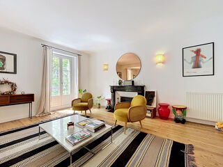  Appartement à louer 6 pièces 165 m²