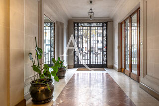  Appartement à vendre 5 pièces 147 m²