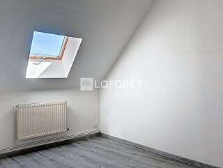 Appartement à louer 4 pièces 64 m²