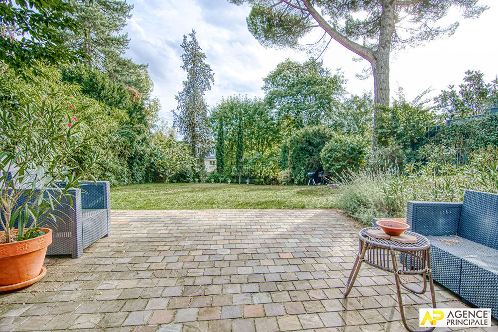 Vente Maison Versailles Butte Montbauron maison 7 pièces 225 m² habitables sur parcelle de 821 m² avec garage  2 voitures Versailles
