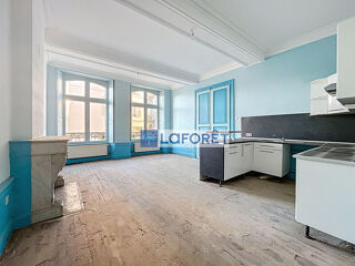  Maison à vendre 10 pièces 303 m²