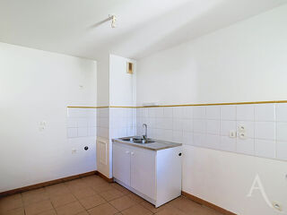  Appartement à louer 3 pièces 63 m²
