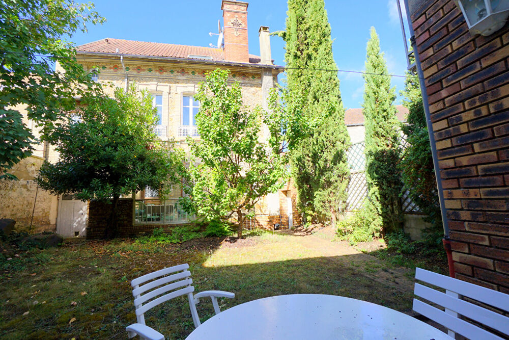 Maison bourgeoise avec dépendance 4 chambres Flins Sur Seine