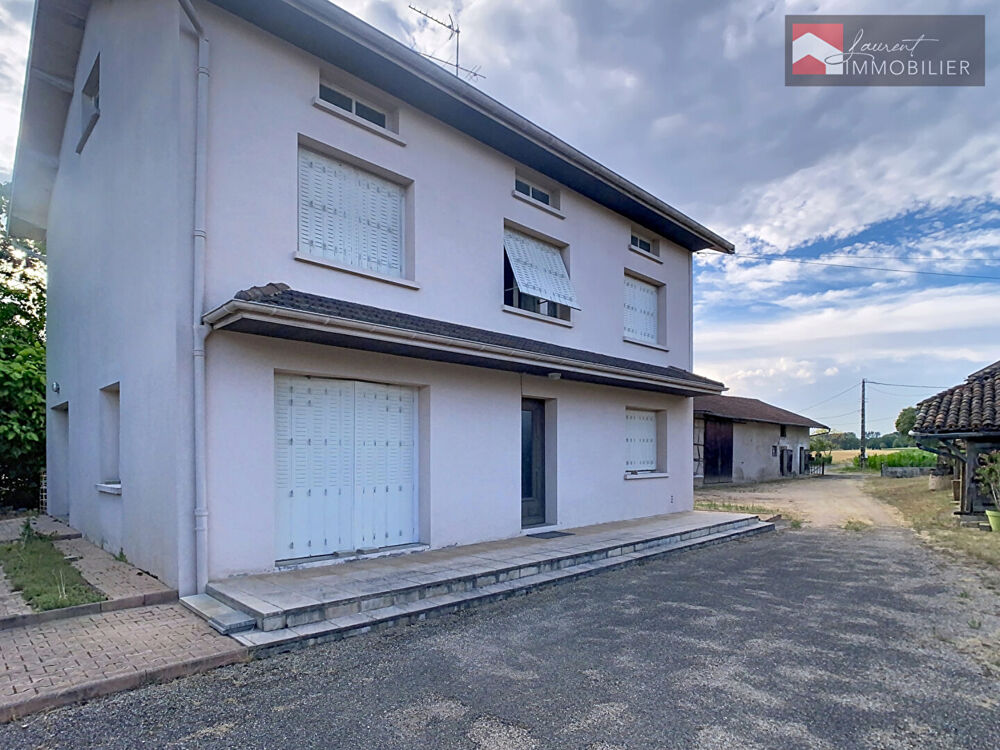 Ensemble immobilier avec maison d'habitation, ancienne ferme, nombreuses dépendances et terrain de 6 236 m²