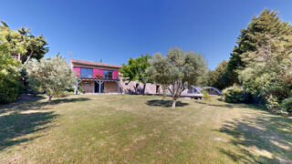  Maison  vendre 8 pices 405 m