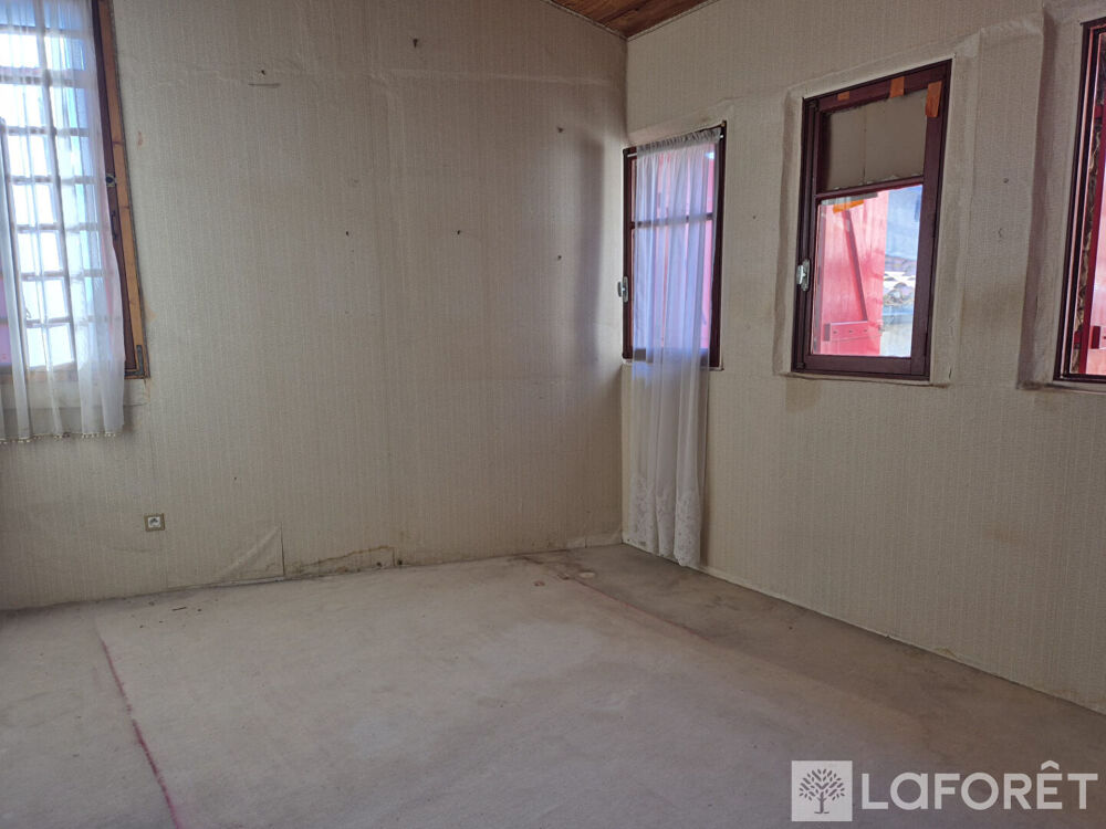 Maison Eus 2 pièce(s) 73 m2