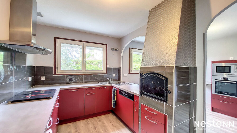 A Vendre en viager libre d'occupant Maison de 260 m² avec garages, piscine et jardin à Valence-sur-Baïse