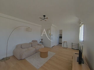  Appartement à louer 1 pièce 32 m²