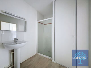  Appartement à louer 2 pièces 43 m²