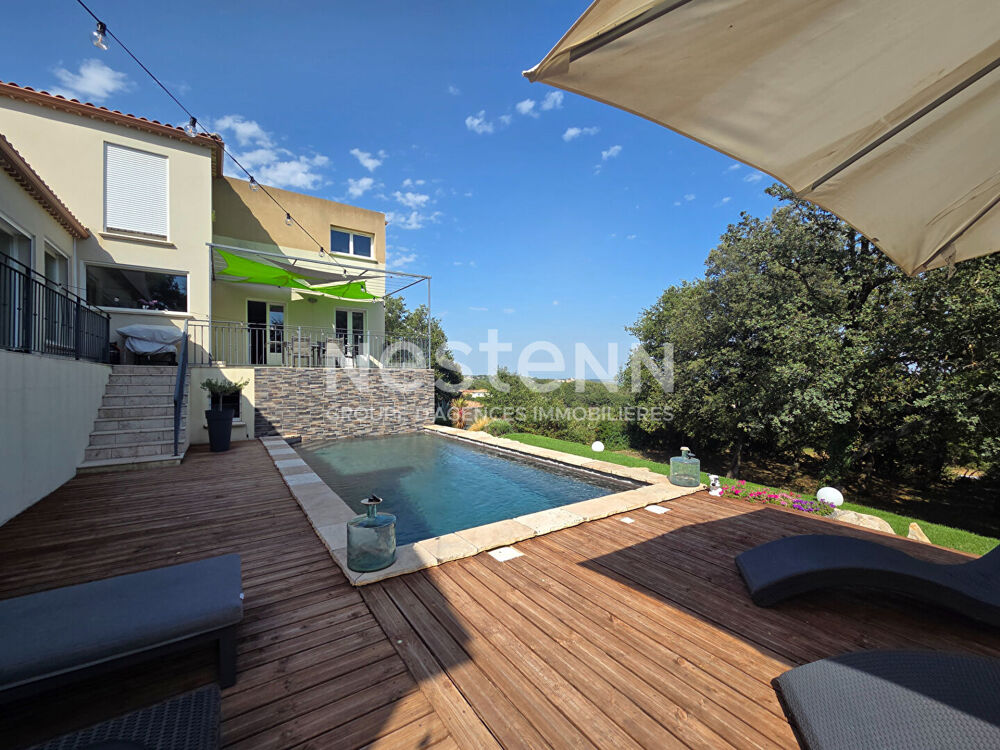 Villa Rochefort Du Gard 9 pièce(s) 305.80 m2 parcelle 1520m² avec garage et piscine