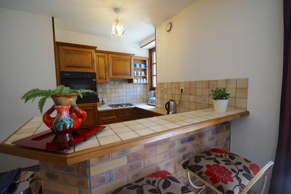 LA MANCHE Maisonen Pierre à vendre à pres Periers