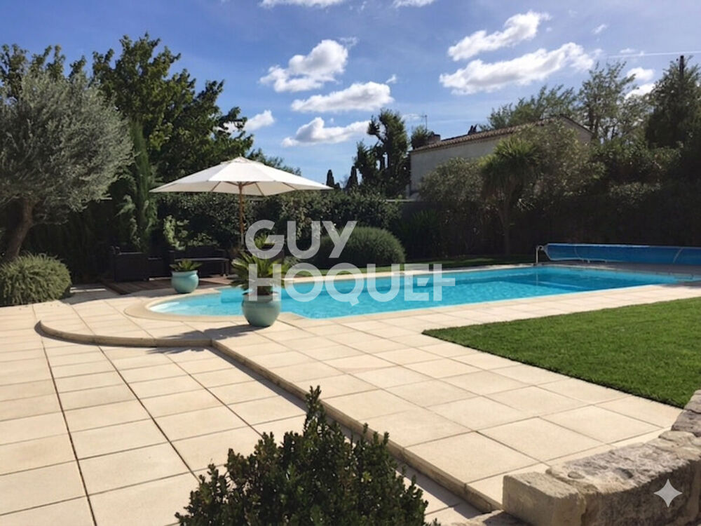 Tarascon Bastide moderne 149 m² 3 chambres jardin Piscine