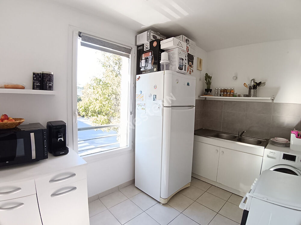 Vente Appartement Appartement T3 de 63m² carrez avec terrasse de 8m² et place de parking. Six fours les plages