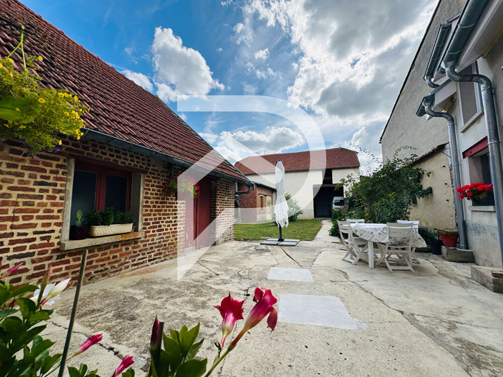 Vente Maison SERMIERS - A VENDRE - Maison de type 6 avec jardin et dépendances Sermiers
