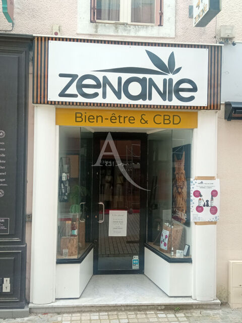 A LOUER CENTRE-VILLE DE CHALLANS LOCAL COMMERCIAL 405 85300 Challans