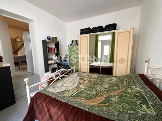  Immeuble à vendre 5 pièces 