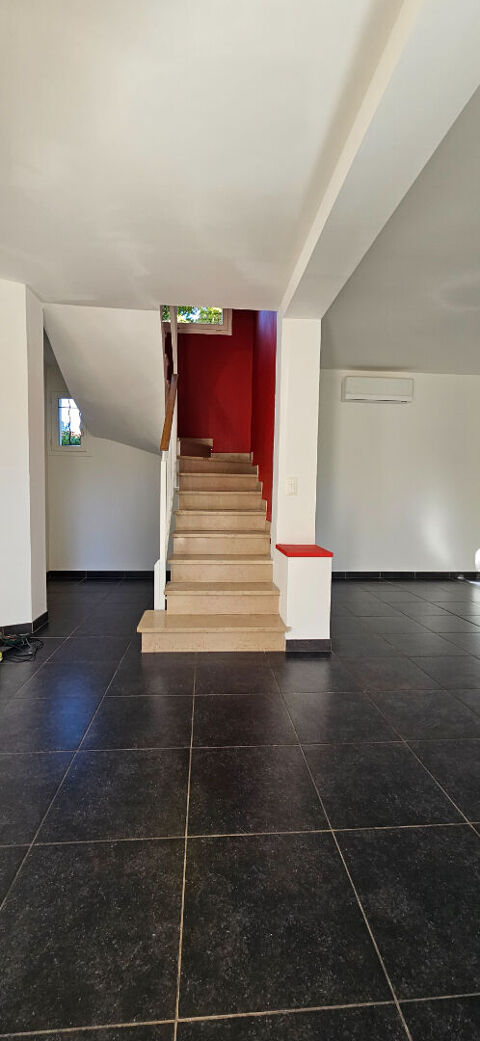  Maison  louer 5 pices 153 m