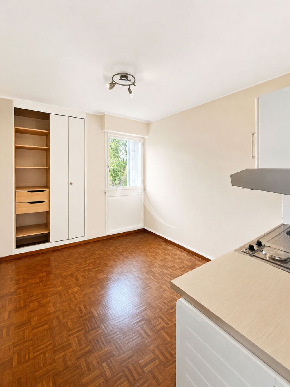 Marseille 8ème, Studette 15,6 m² - Résidence de standing "LES JARDINS DE THALASSA"