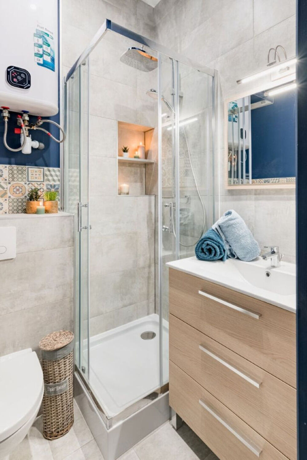 Vente Appartement Immeuble Bourgoin Jallieu 2 appartements meublés AirBNB ou location courte durée Bourgoin jallieu