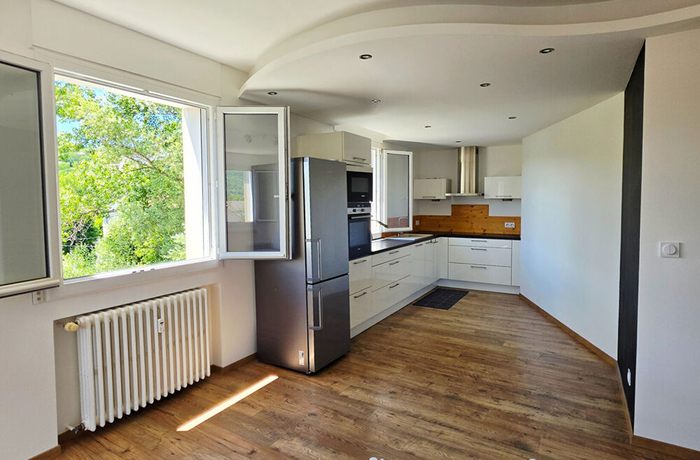 Bel appartement T3 moderne avec cave et garage