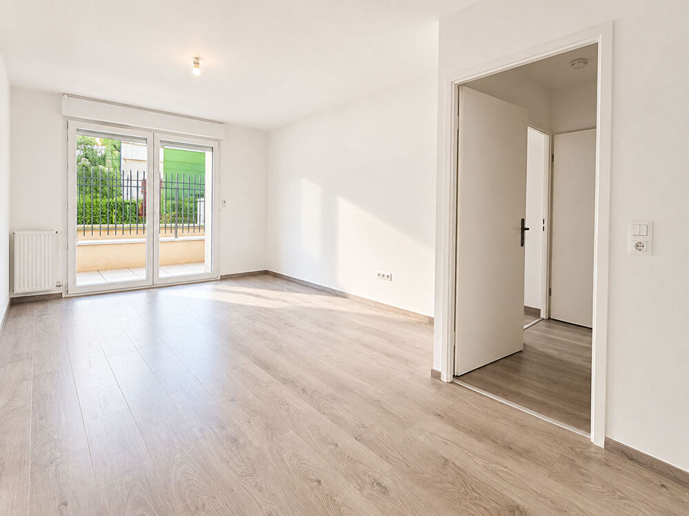 Vente Appartement T2 avec un extérieur, un stationnements et le RER A à pied Bussy saint georges